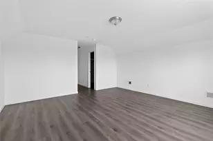 22 Torah Cir, Fallsburg, NY 12733 - Photo 28