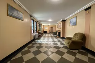 61-40 Saunders St, Rego Park, NY 11374 - Photo 22