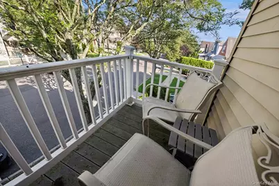 1114 1st Avenue, New Hyde Park, NY 11040 - Photo 28