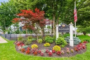 112 Cardinal Ln, Islip, NY 11751 - Photo 2