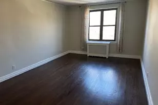 240 Alpine Pl, Eastchester, NY 10707 - Photo 8