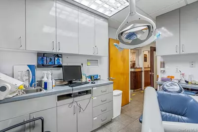 13347 Sanford Avenue #C1B, Flushing, NY 11355 - Photo 16