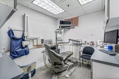 13347 Sanford Avenue #C1B, Flushing, NY 11355 - Photo 8