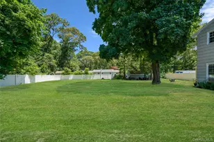 5 Fox Rd, Middle Island, NY 11953 - Photo 8