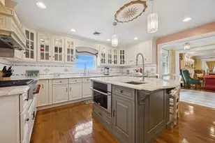 123 Lake Dr, Hewlett, NY 11557 - Photo 14