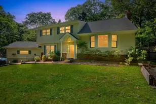 23 Whistler Hill Ln, East Northport, NY 11743 - Photo 8