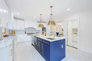 3-51 Hollywood Ave, Douglaston, NY 11363 - Photo 22