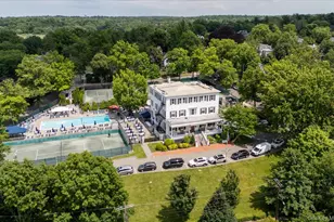 42-30 Douglaston Pkwy, Douglaston, NY 11363 - Photo 38