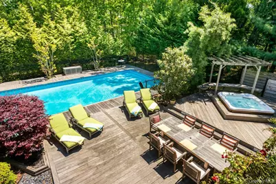 6 Strathmore Ct., Southampton, NY 11960 - Photo 14