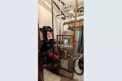 8177 Utopia Pkwy, Jamaica, NY 11432 - Photo 38