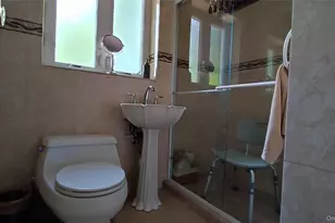 81-77 Utopia Pkwy, Jamaica, NY 11432 - Photo 26