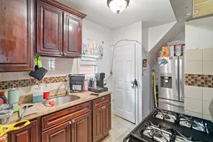 114-16 James Ct, Jamaica, NY 11434 - Photo 4