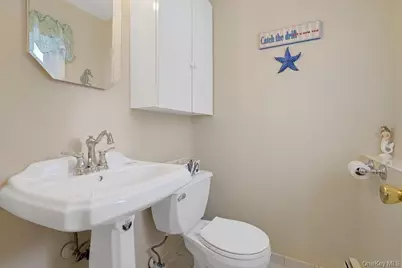 15 Augur Road, Airmont, NY 10901 - Photo 32