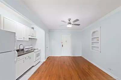 9437 Shore Road #E6, Brooklyn, NY 11209 - Photo 2