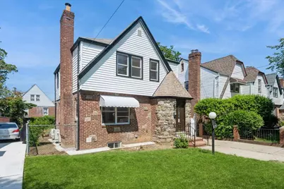 13720 173rd Street, Jamaica, NY 11434 - Photo 2