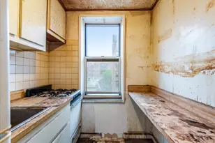 67-30 Clyde St, Forest Hills, NY 11375 - Photo 6