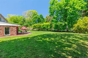 10 Bell Pl, Rye Brook, NY 10573 - Photo 4