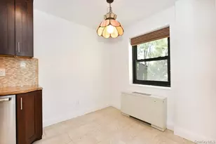 22 Park Pl, Great Neck, NY 11021 - Photo 22