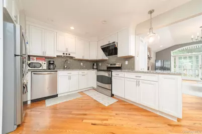 22 Howe Road, Coram, NY 11727 - Photo 6