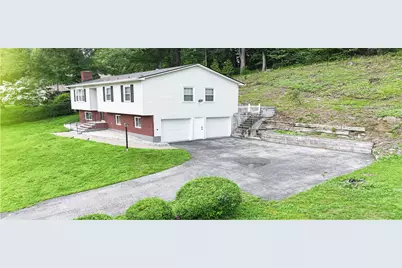 11 Boxwood Close, Hopewell Junction, NY 12533 - Photo 4
