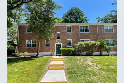 180 Pinewood Road #11, Hartsdale, NY 10530 - Photo 1