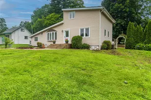 5 Laurie Ln, Newburgh, NY 12550 - Photo 2