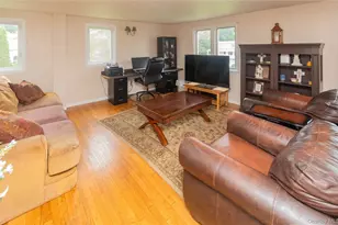 5 Laurie Ln, Newburgh, NY 12550 - Photo 6