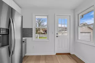 3327 Parkway Dr, Baldwin, NY 11510 - Photo 4