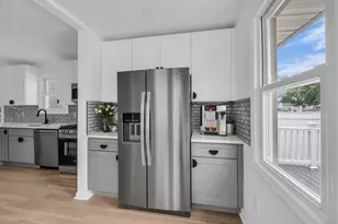 3327 Parkway Dr, Baldwin, NY 11510 - Photo 12