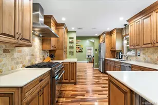 50 Towne St, Amityville, NY 11701 - Photo 12