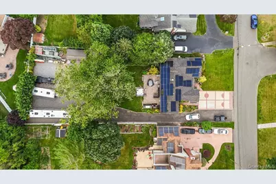 50 Towne Street, Amityville, NY 11701 - Photo 36