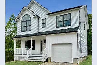 Nc Malta Place, Mastic, NY 11950 - Photo 2