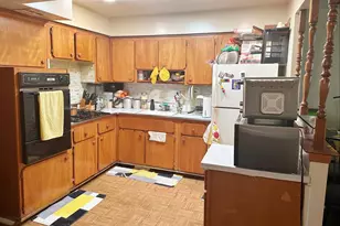 804 E 221st St, Bronx, NY 10467 - Photo 12