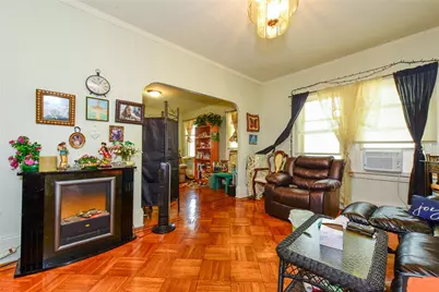 11418 103rd Avenue, Richmond Hill, NY 11419 - Photo 6