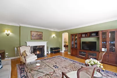 250 Bronxville Road #2C, Bronxville, NY 10708 - Photo 2