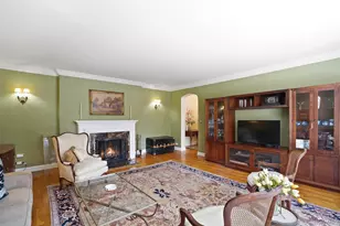 250 Bronxville Rd, Bronxville, NY 10708 - Photo 2