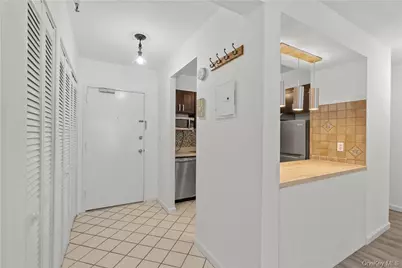 501 N Barry Avenue #2C, Mamaroneck, NY 10543 - Photo 2