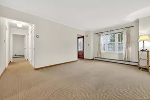 53 Dosoris Ln, Glen Cove, NY 11542 - Photo 2