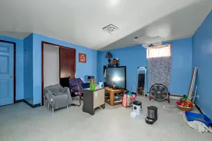 107-53 Spa Pl, Jamaica, NY 11435 - Photo 20