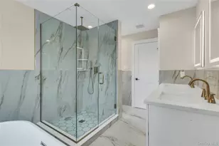 7 Sheridan St, Old Bethpage, NY 11804 - Photo 22