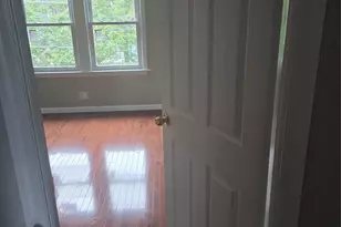 118-39 153rd St, Jamaica, NY 11434 - Photo 8