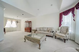 18 Cayla Ln, Port Jefferson Station, NY 11776 - Photo 4