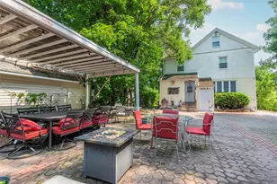 17 Hicks Ln, Great Neck, NY 11024 - Photo 28