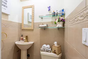 17 Hicks Ln, Great Neck, NY 11024 - Photo 26