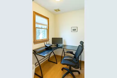 77 Hampton Place, Freeport, NY 11520 - Photo 8