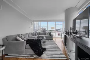 1 Renaissance Square, White Plains, NY 10601 - Photo 12