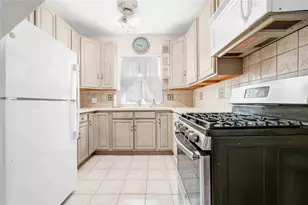 118-07 Beach Channel Dr, Rockaway Park, NY 11694 - Photo 26