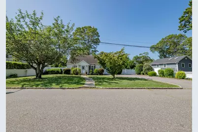 306 Clay Avenue, West Islip, NY 11795 - Photo 1