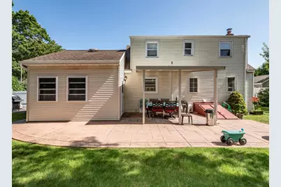 306 Clay Avenue, West Islip, NY 11795 - Photo 8