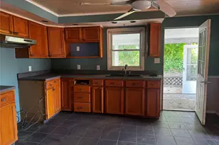 99 W Bridge St, Saugerties, NY 12477 - Photo 2